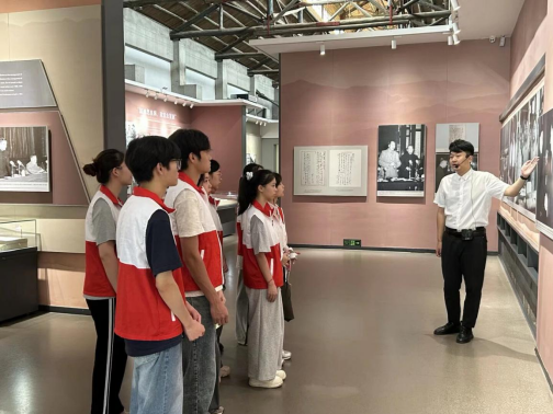 普法护食安，青春践使命——南昌师范学院化学与食品科学学院“食安化行”实践队赴青云谱区开展暑期大思政实践活动